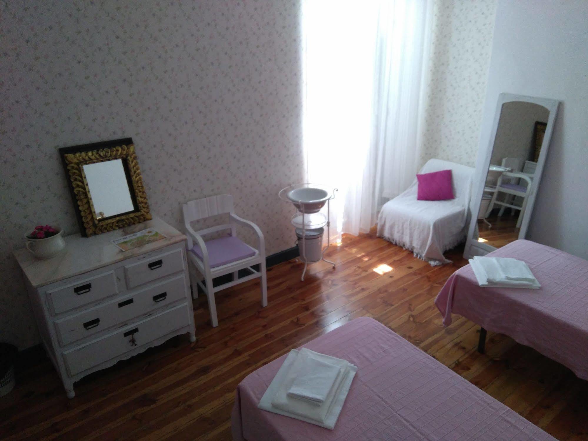 Hostel Raymundo Évora Eksteriør billede